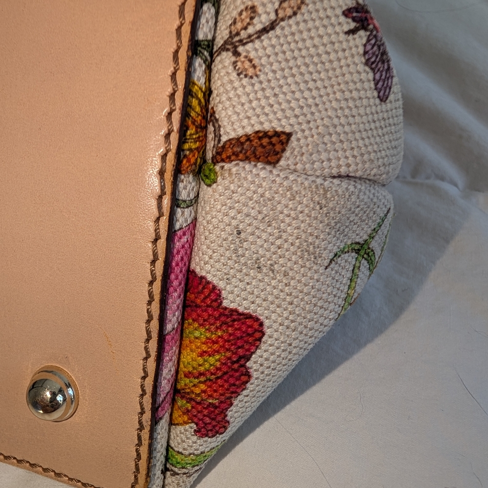 Gucci Floral Canvas Shoulder Bag with Bamboo Handles - Picture 8 of 12